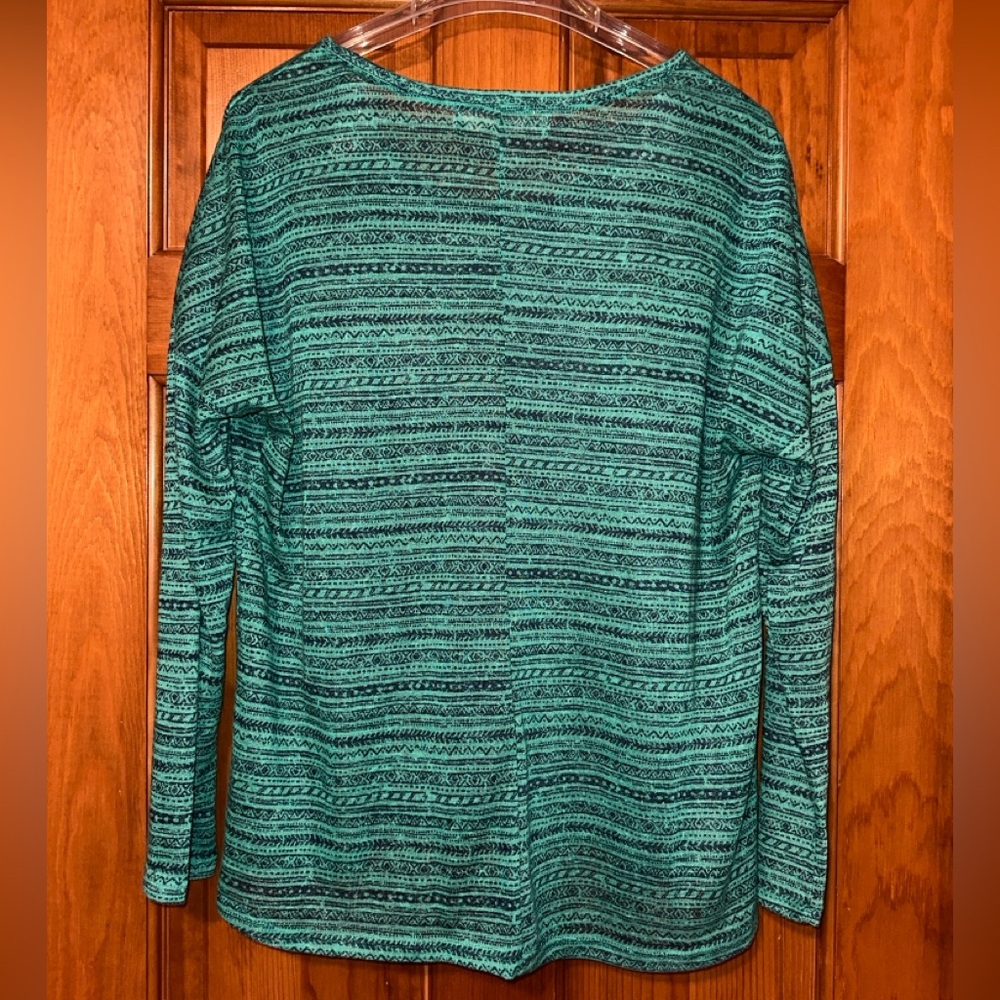 Patterned Teal and Navy Women's Top